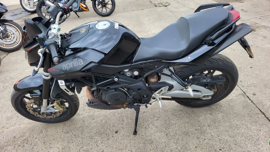 Aprilia hot sale shiver 600