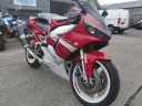 Yamaha YZF-R1