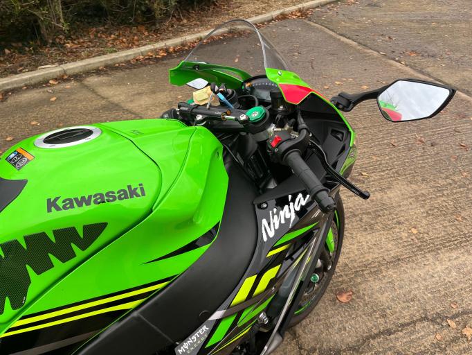 Kawasaki Ninja Zx-10r 1002 Ekfa Super Sports Petrol Manual Euro 4